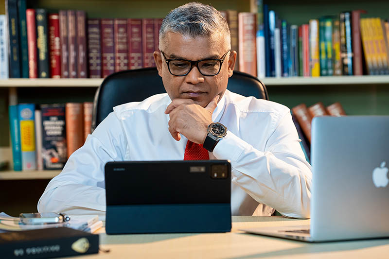 Dr. Sayuru Samarasundera